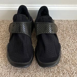 Nike BlackOut Dark Sneaker